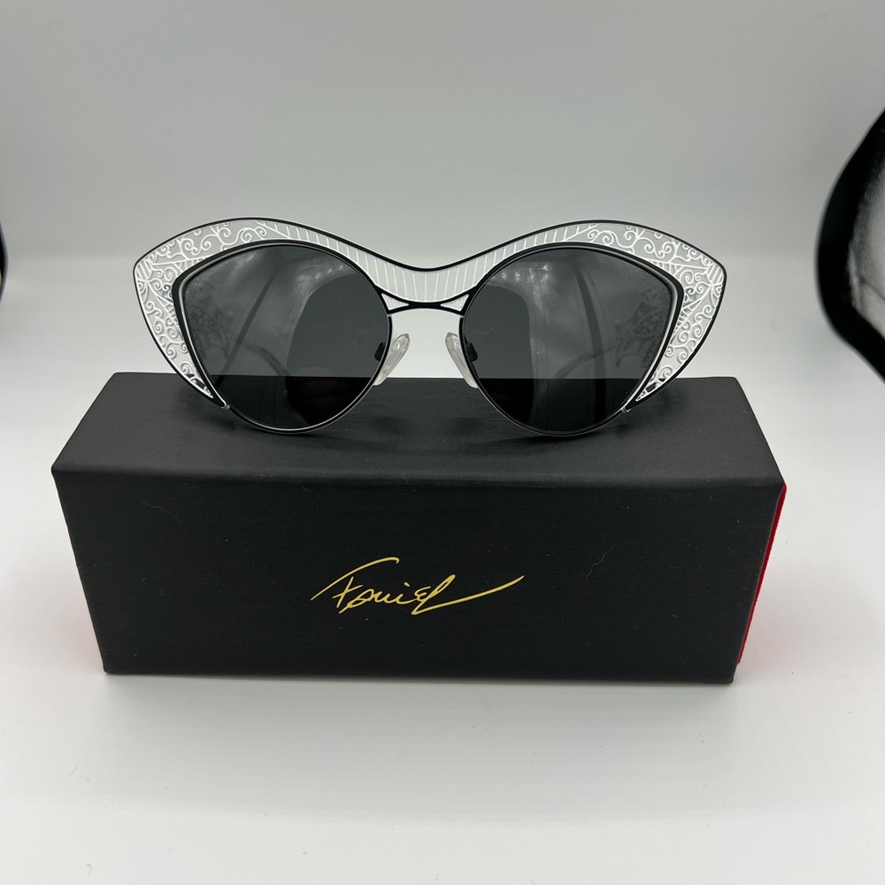 Faniel fashion sunglasses new!